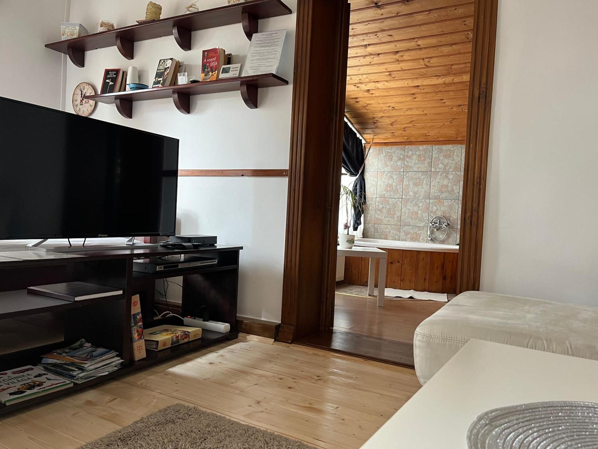 Vila Idill Ueduelohaz Tiszafüred Exteriér fotografie