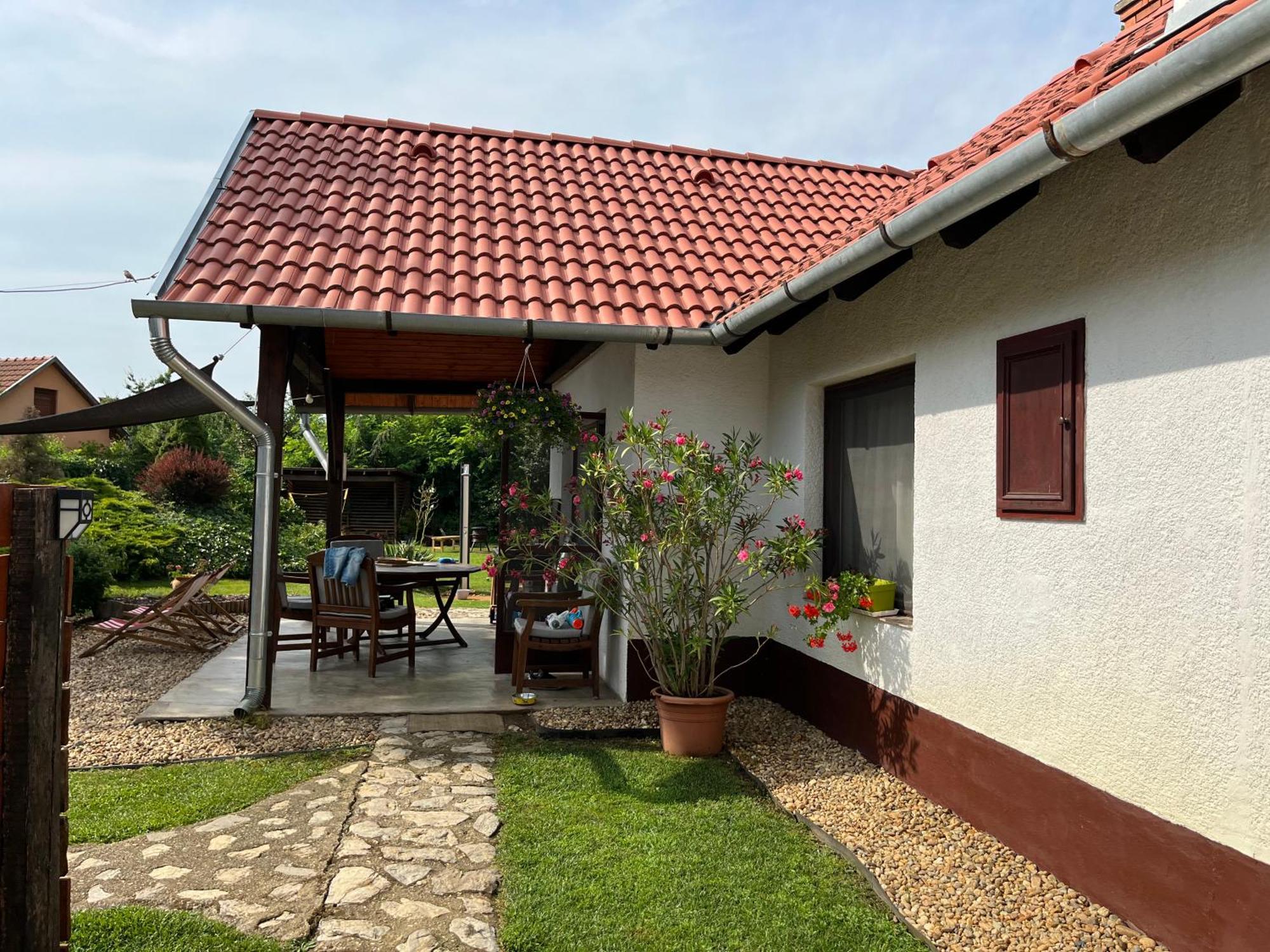 Vila Idill Ueduelohaz Tiszafüred Exteriér fotografie