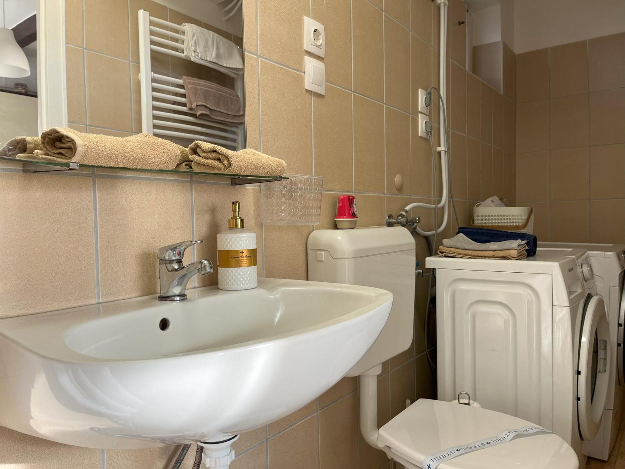 Vila Idill Ueduelohaz Tiszafüred Exteriér fotografie
